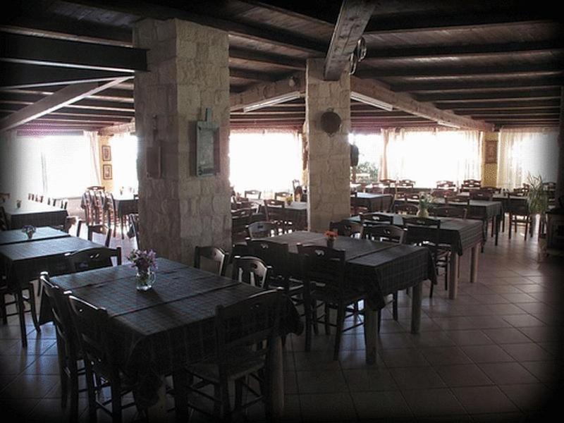 Hotel Turismo Rurale Montitundu Portisco Extérieur photo